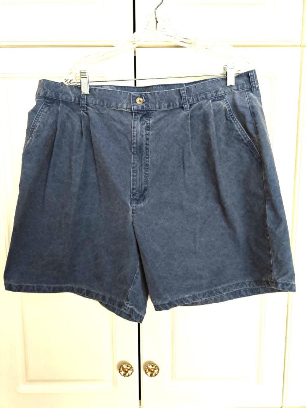 Blue Casual Men's Shorts, Size 42